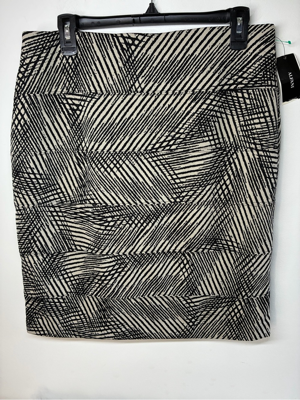 Alfani Black & Cream Geometric Pencil Skirt